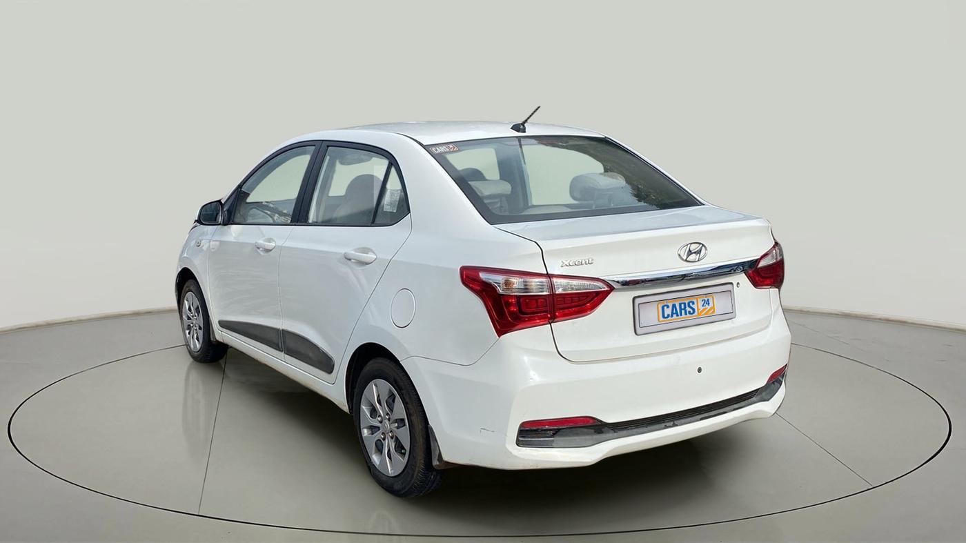 2017 Hyundai Xcent E+, Petrol, Manual, 27,747 km, Left Back Diagonal