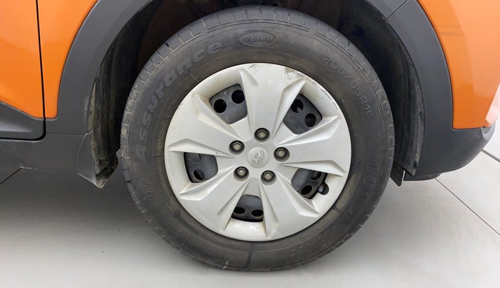 2018 Hyundai Creta E PLUS 1.6 PETROL, Petrol, Manual, 32,834 km, Right Front Wheel