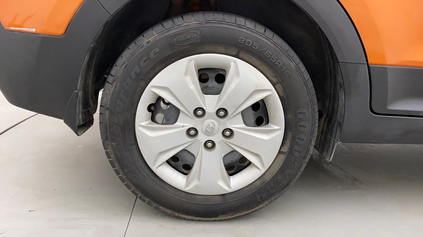 2018 Hyundai Creta E PLUS 1.6 PETROL, Petrol, Manual, 32,834 km, Right Rear Wheel