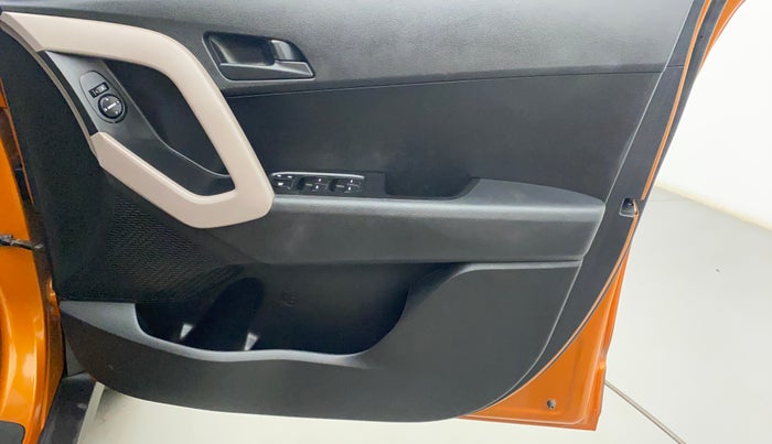 2018 Hyundai Creta E PLUS 1.6 PETROL, Petrol, Manual, 32,834 km, Driver Side Door Panels Control