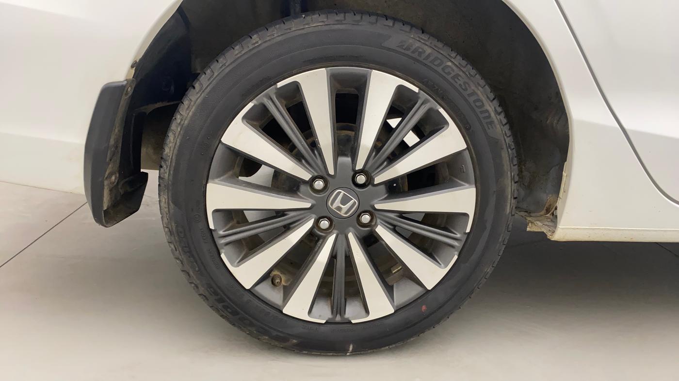 2023 Honda City 1.5L I-VTEC VX, Petrol, Manual, 12,390 km, Right Rear Wheel