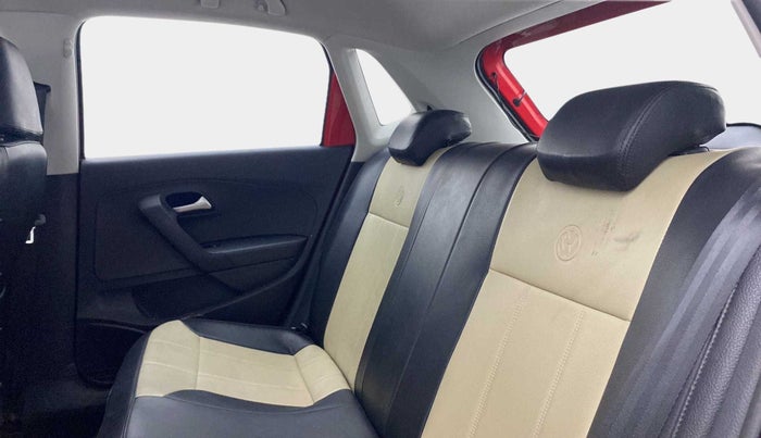 2017 Volkswagen Polo HIGHLINE1.2L, Petrol, Manual, 43,208 km, Right Side Rear Door Cabin