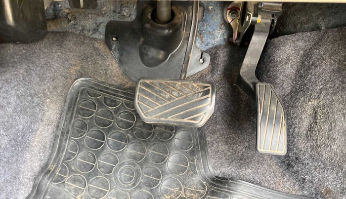 2015 Maruti Celerio VXI AMT, Petrol, Automatic, 34,914 km, Pedals