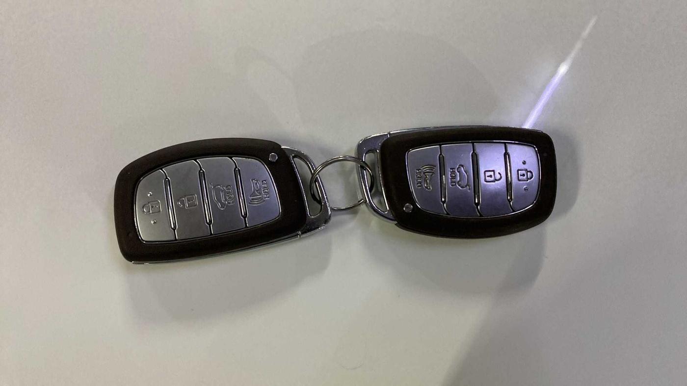 2019 Hyundai VENUE SX PLUS 1.0 TURBO DCT, Petrol, Automatic, 41,704 km, Key Close Up