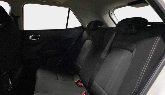 2019 Hyundai VENUE SX PLUS 1.0 TURBO DCT, Petrol, Automatic, 41,704 km, Right Side Rear Door Cabin