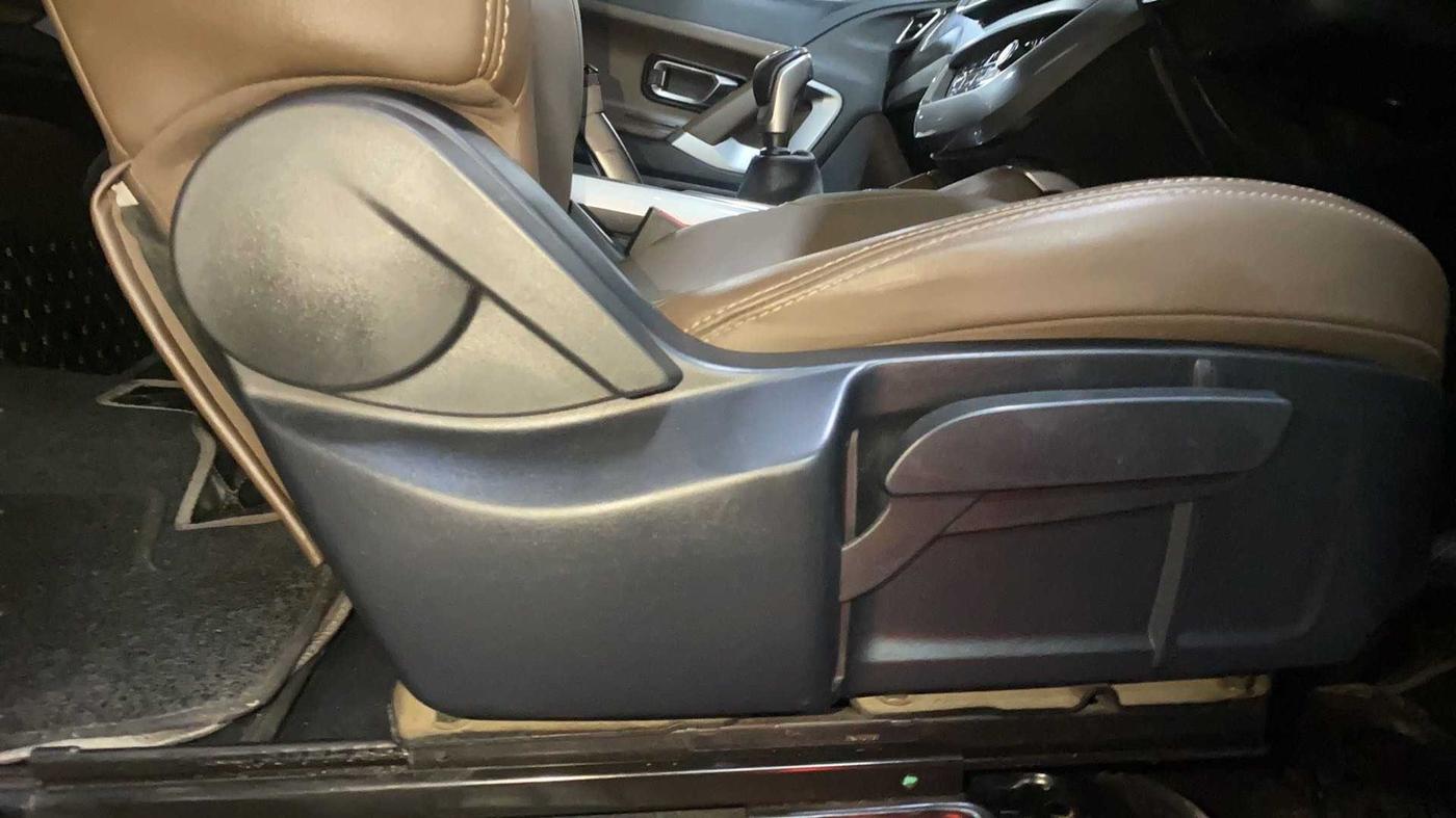 2019 Tata Harrier XZ 2.0L, Diesel, Manual, 61,947 km, Driver Side Adjustment Panel