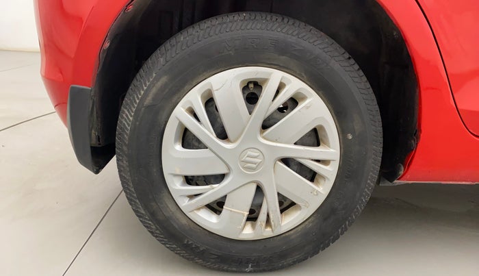 2016 Maruti Swift VXI O, Petrol, Manual, 72,984 km, Right Rear Wheel