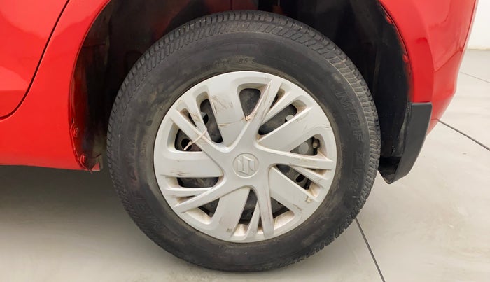 2016 Maruti Swift VXI O, Petrol, Manual, 72,984 km, Left Rear Wheel