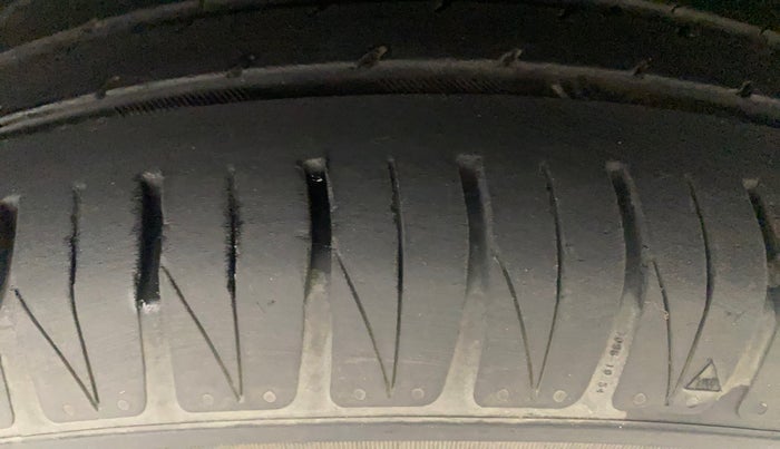 2021 KIA SONET GTX PLUS 1.0 DCT, Petrol, Automatic, 22,944 km, Left Rear Tyre Tread