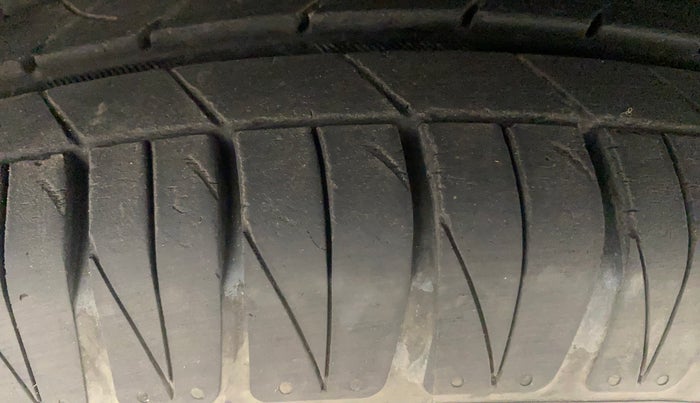 2021 KIA SONET GTX PLUS 1.0 DCT, Petrol, Automatic, 22,944 km, Right Front Tyre Tread