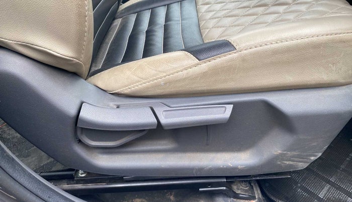 2021 Hyundai AURA S 1.2 CNG, CNG, Manual, 46,638 km, Driver Side Adjustment Panel