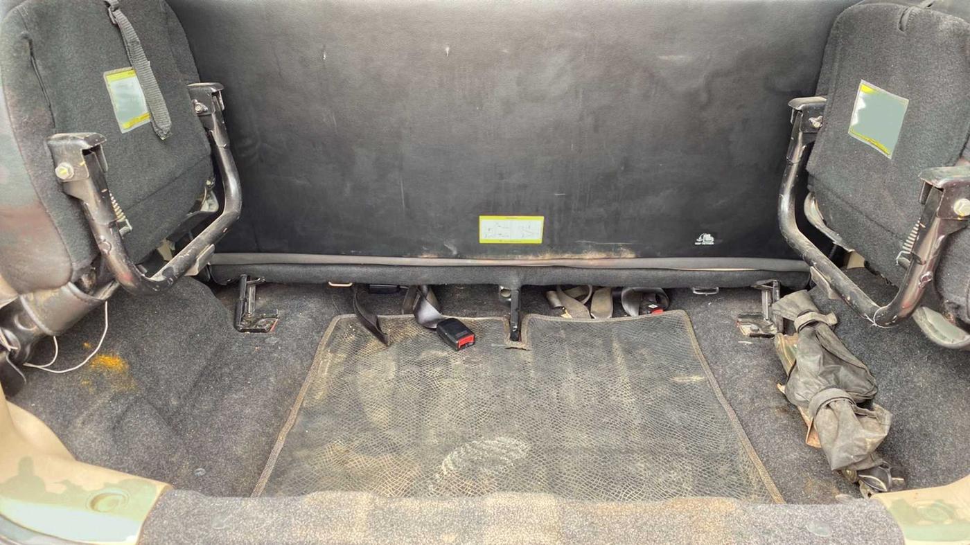 2019 Mahindra TUV300 T10 DUAL TONE, Diesel, Manual, 58,666 km, Boot Inside
