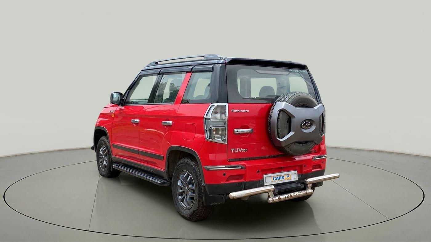 2019 Mahindra TUV300 T10 DUAL TONE, Diesel, Manual, 58,666 km, Left Back Diagonal