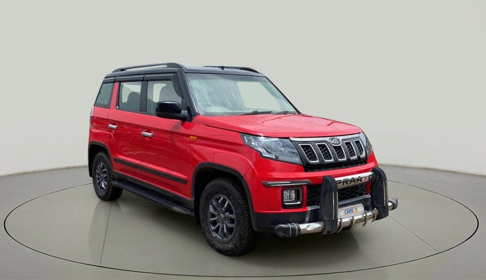 2019 Mahindra TUV300 T10 DUAL TONE, Diesel, Manual, 58,666 km, Right Front Diagonal