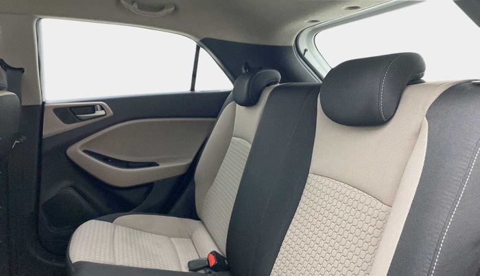 2017 Hyundai Elite i20 ASTA 1.2, Petrol, Manual, 56,670 km, Right Side Rear Door Cabin