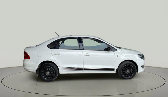 2015 Skoda Rapid 1.5 TDI CR ELEGANCE AT, Diesel, Automatic, 70,476 km, Right Side View