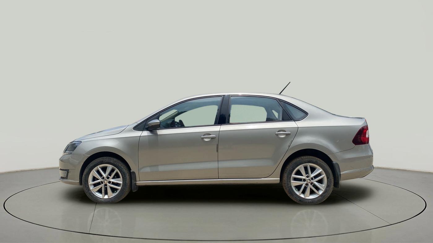 2018 Skoda Rapid STYLE 1.6 MPI, Petrol, Manual, 51,073 km, Left Side