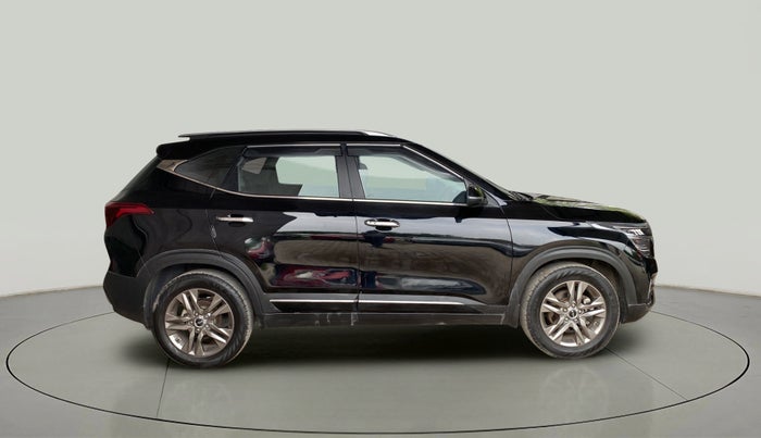 2022 KIA SELTOS HTX 1.5 PETROL, Petrol, Manual, 30,261 km, Right Side View