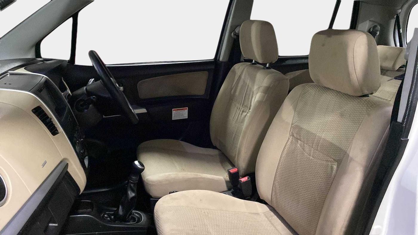 2017 Maruti Wagon R 1.0 LXI CNG, CNG, Manual, 56,945 km, Right Side Front Door Cabin
