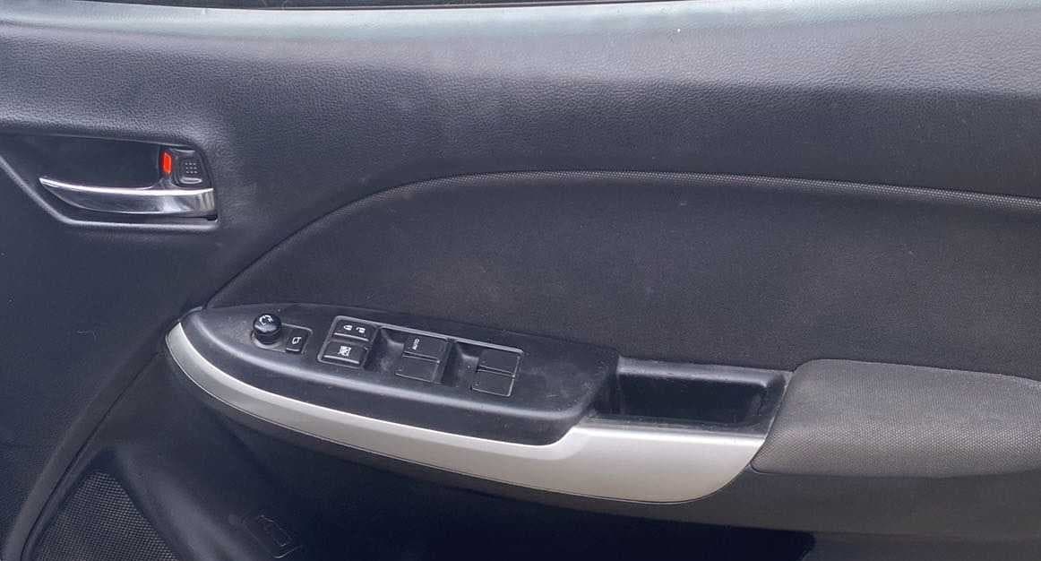 2018 Maruti Baleno DELTA PETROL 1.2, Petrol, Manual, 98,346 km, Driver Side Door Panels Control