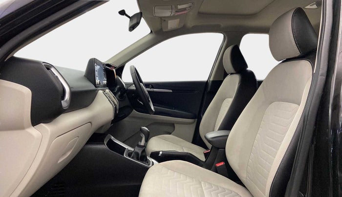 2021 KIA SONET HTX 1.0 IMT, Petrol, Manual, 24,996 km, Right Side Front Door Cabin