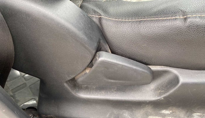 2018 Datsun Redi Go S 1.0, Petrol, Manual, 56,990 km, Driver Side Adjustment Panel