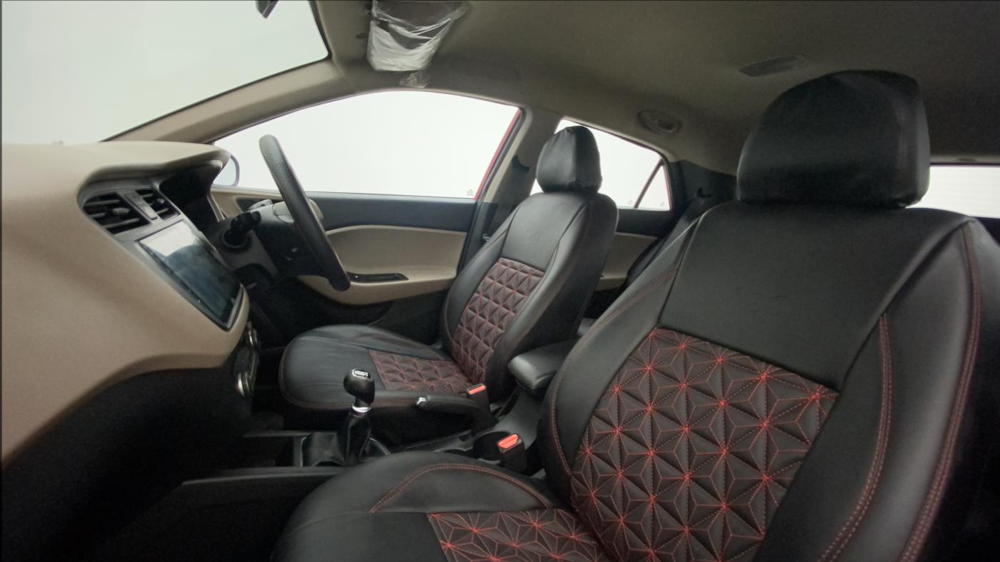 2016 Hyundai Elite i20 ASTA 1.2 (O), Petrol, Manual, 63,178 km, Right Side Front Door Cabin