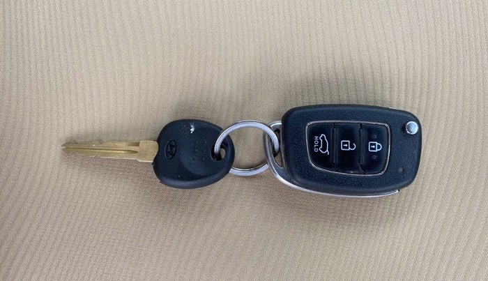 2016 Hyundai Elite i20 SPORTZ 1.2, Petrol, Manual, 58,161 km, Key Close Up