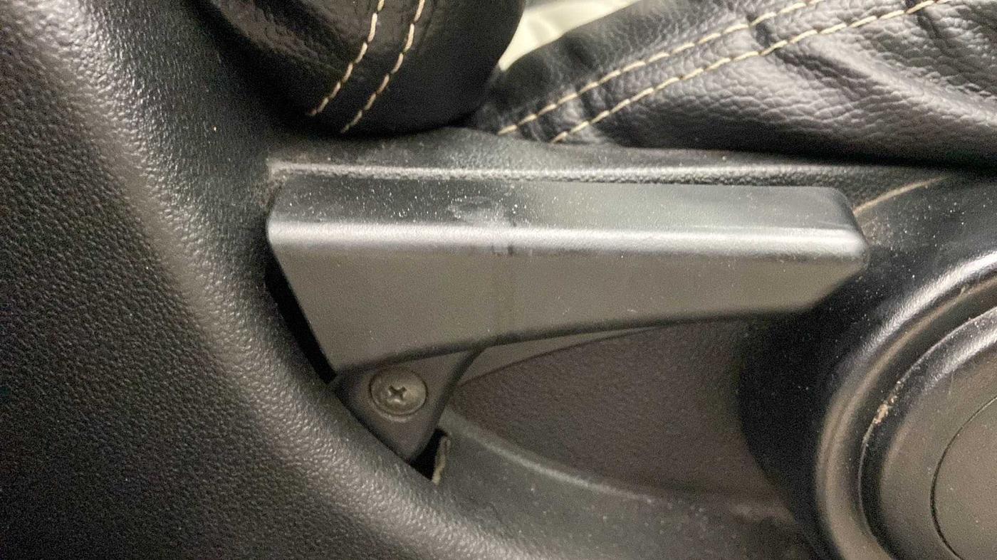 2017 Tata Tiago XZA PETROL, Petrol, Automatic, 43,322 km, Driver Side Adjustment Panel