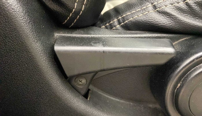 2017 Tata Tiago XZA PETROL, Petrol, Automatic, 43,322 km, Driver Side Adjustment Panel