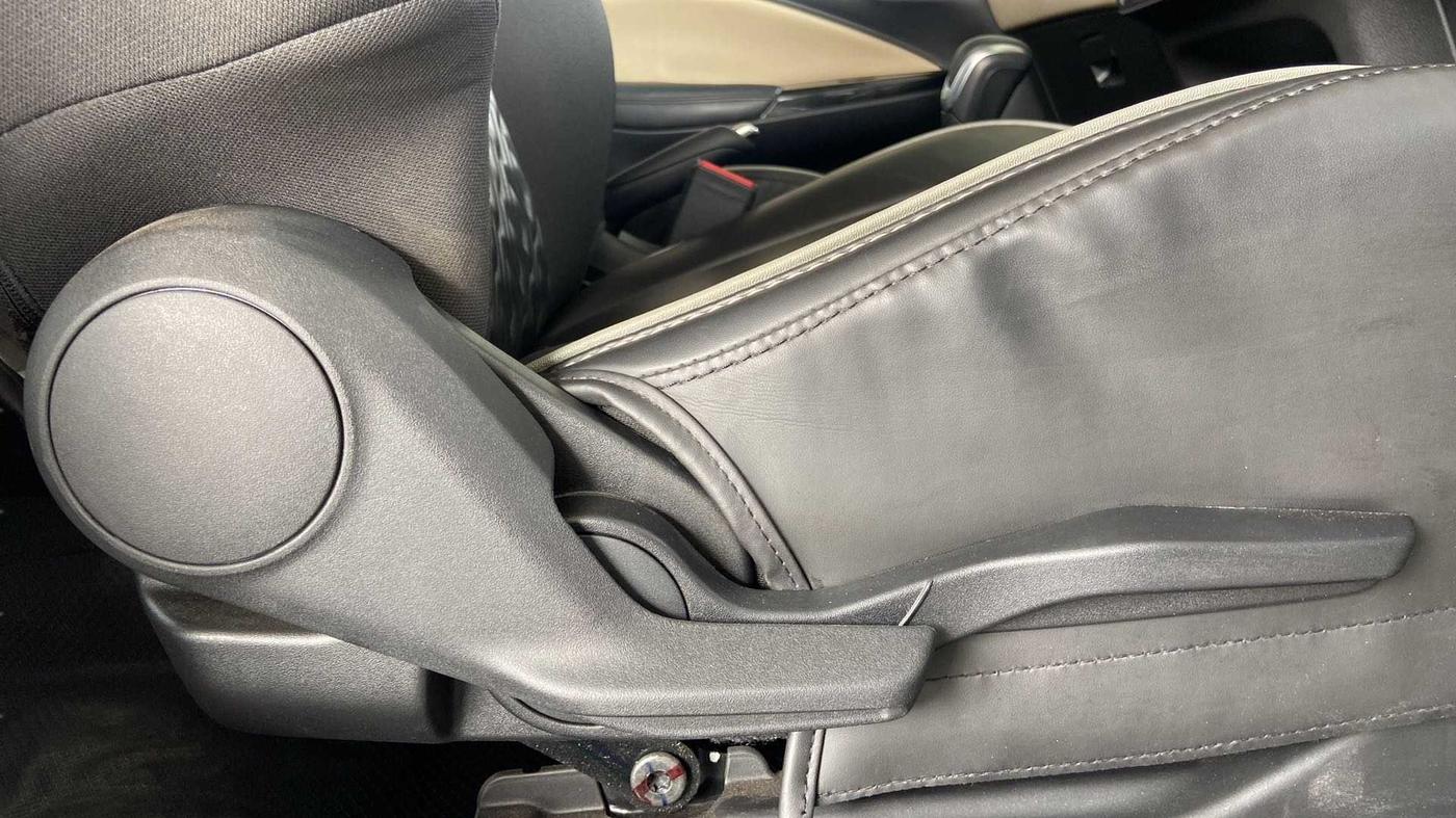 2022 Toyota Glanza G AMT, Petrol, Automatic, 12,312 km, Driver Side Adjustment Panel