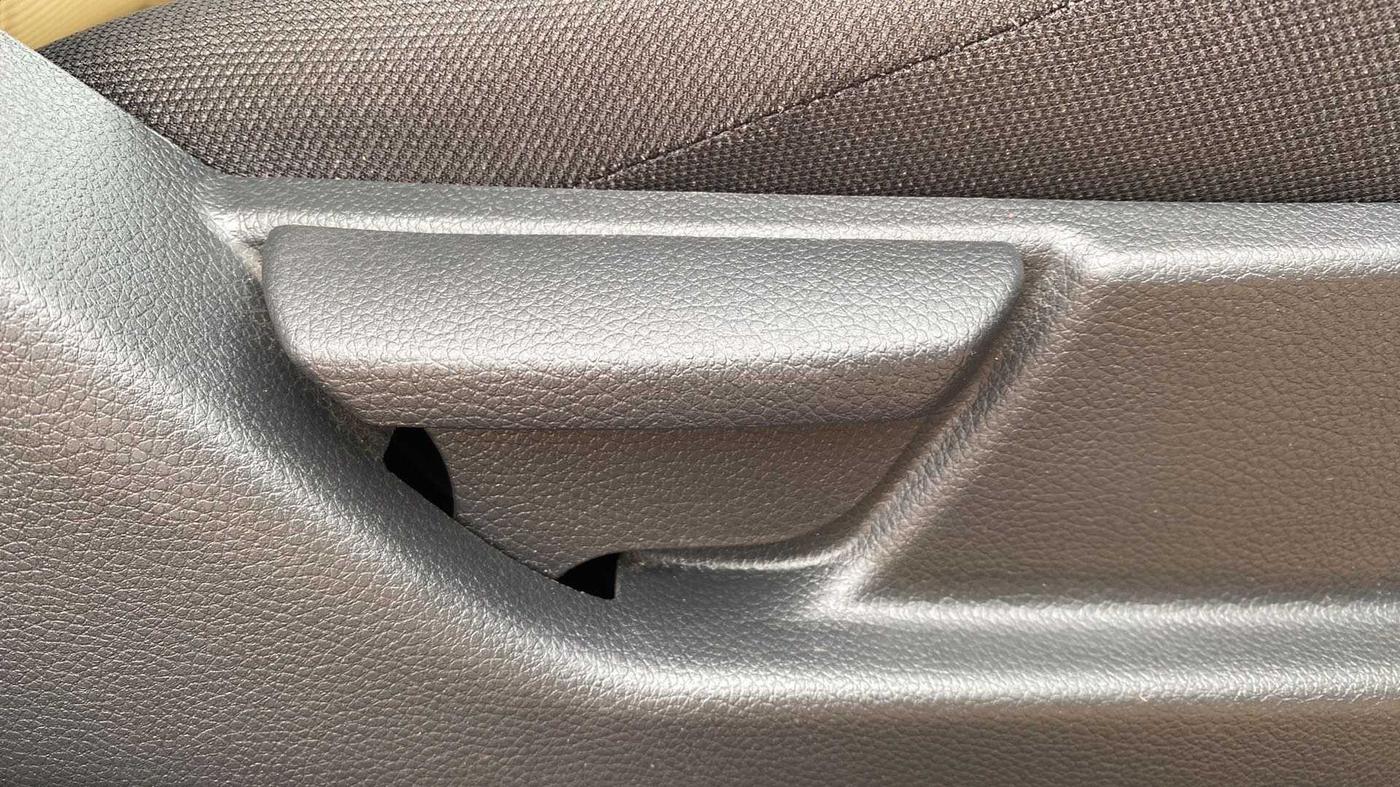 2015 Hyundai Eon MAGNA +, Petrol, Manual, 33,216 km, Driver Side Adjustment Panel