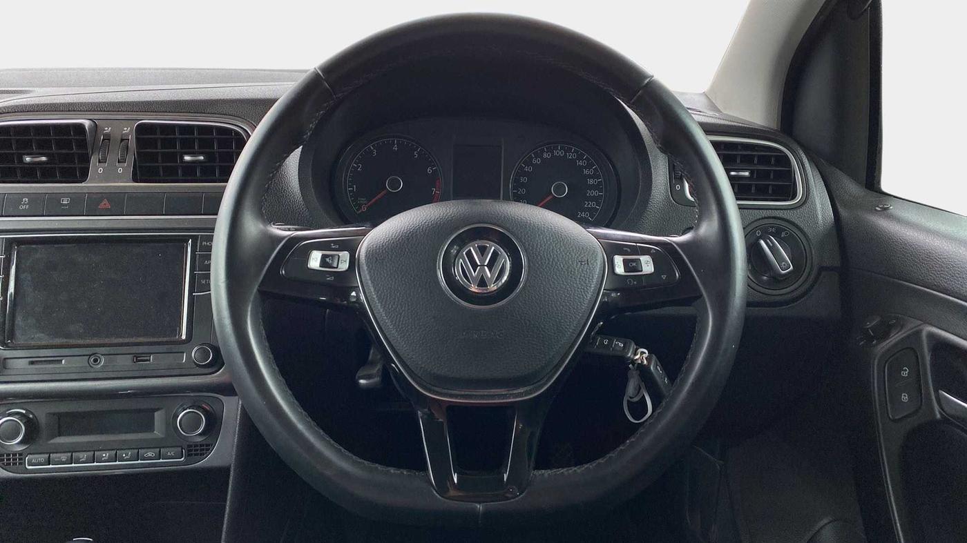 2021 Volkswagen Polo HIGHLINE PLUS 1.0L TSI AT, Petrol, Automatic, 44,597 km, Steering Wheel Close Up