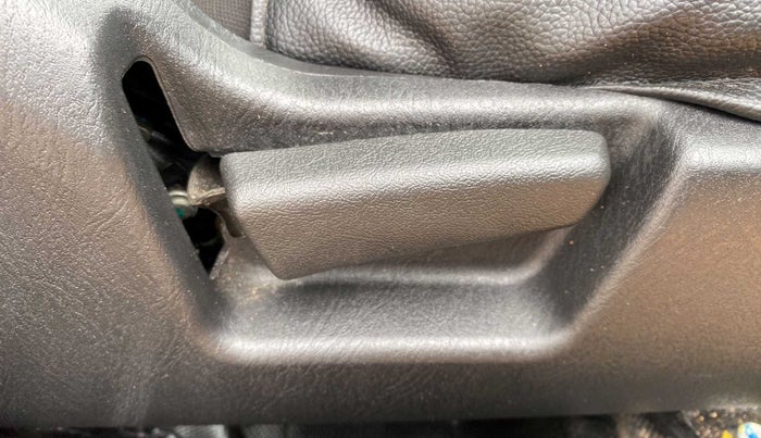2020 Maruti Alto LXI O, Petrol, Manual, 2,701 km, Driver Side Adjustment Panel