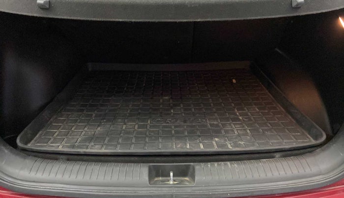2017 Hyundai Creta SX PLUS AT 1.6 PETROL, Petrol, Automatic, 41,973 km, Boot Inside