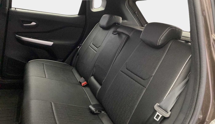 2022 Nissan MAGNITE XV PREMIUM TURBO CVT, Petrol, Automatic, 11,138 km, Right Side Rear Door Cabin