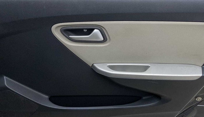 2018 Maruti Alto K10 VXI, Petrol, Manual, 33,269 km, Driver Side Door Panels Control