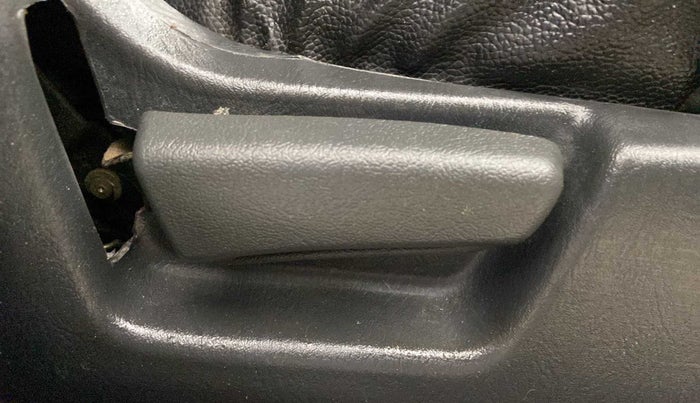 2018 Maruti Alto K10 VXI, Petrol, Manual, 33,269 km, Driver Side Adjustment Panel