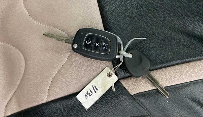 2016 Hyundai Elite i20 MAGNA 1.2, Petrol, Manual, 74,240 km, Key Close Up
