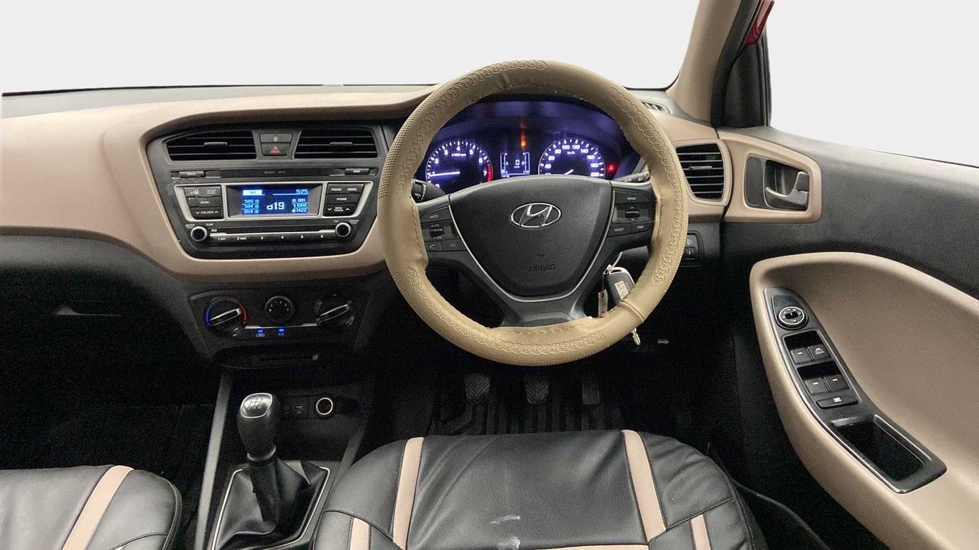 2016 Hyundai Elite i20 MAGNA 1.2, Petrol, Manual, 74,240 km, Steering Wheel Close Up