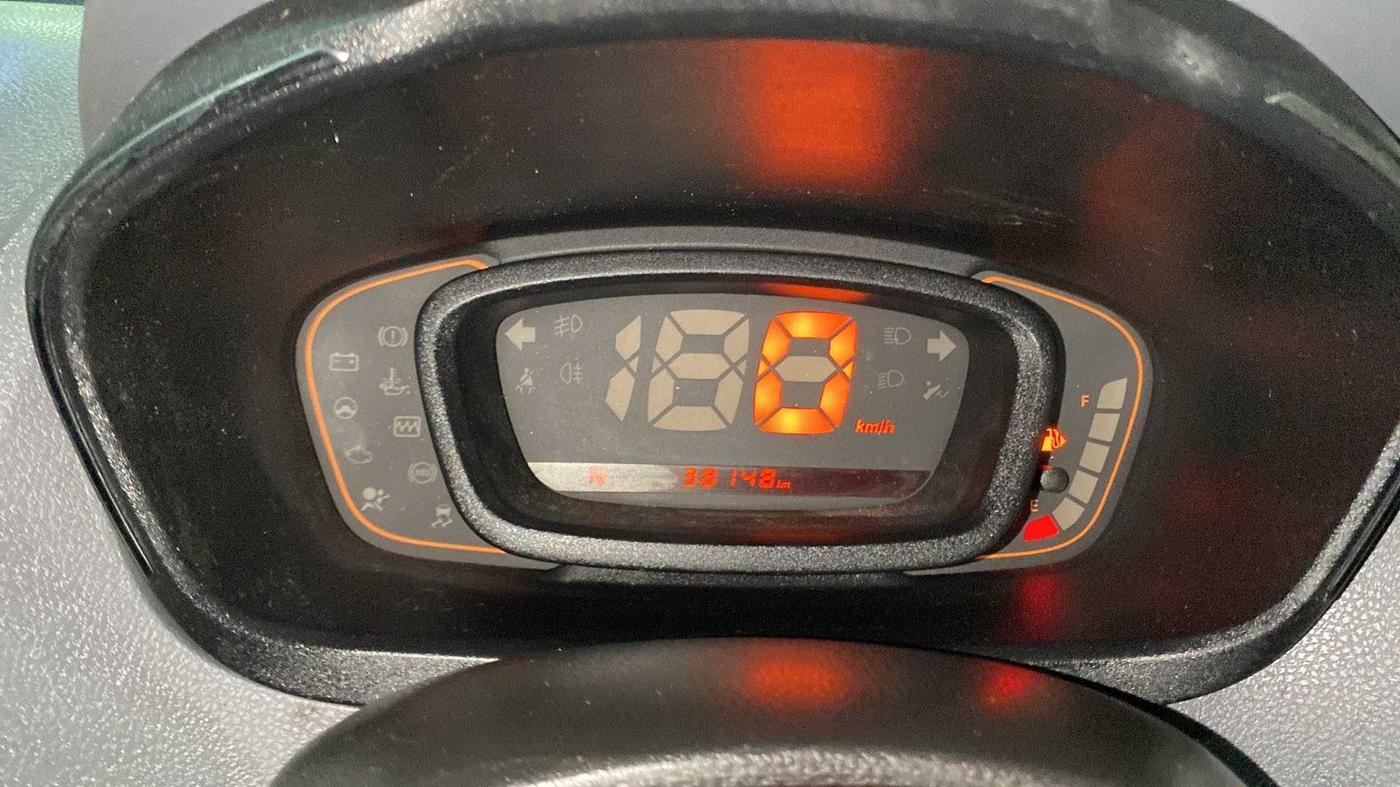 2018 Renault Kwid RXT 1.0 AMT (O), Petrol, Automatic, 38,847 km, Odometer Image