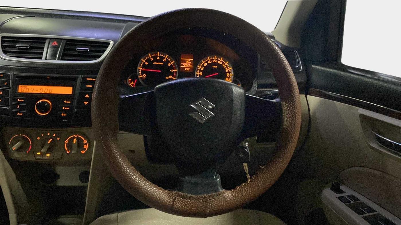 2014 Maruti Swift Dzire VXI, Petrol, Manual, 42,105 km, Steering Wheel Close Up