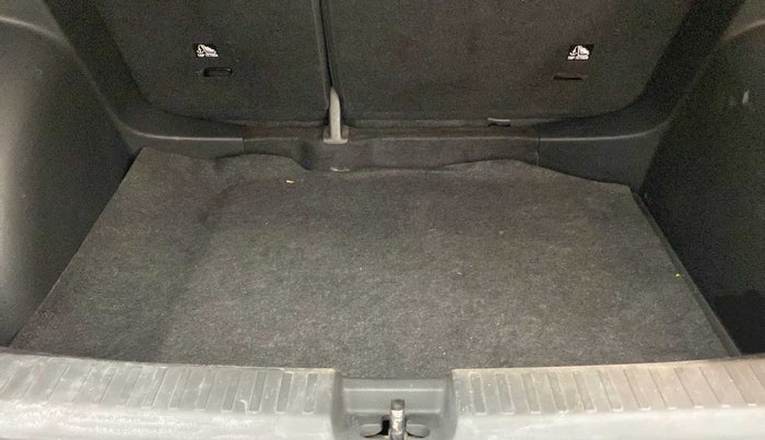 2022 Skoda KUSHAQ STYLE 1.0L TSI AT (6 AIRBAGS), Petrol, Automatic, 20,096 km, Boot Inside