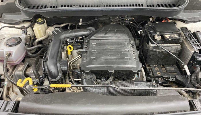 2022 Skoda KUSHAQ STYLE 1.0L TSI AT (6 AIRBAGS), Petrol, Automatic, 20,096 km, Open Bonet