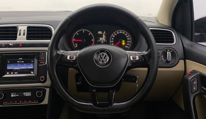 2017 Volkswagen Ameo HIGHLINE PLUS 1.5L AT 16 ALLOY, Diesel, Automatic, 80,448 km, Steering Wheel Close Up