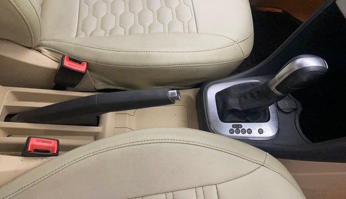 2017 Volkswagen Ameo HIGHLINE PLUS 1.5L AT 16 ALLOY, Diesel, Automatic, 80,448 km, Gear Lever