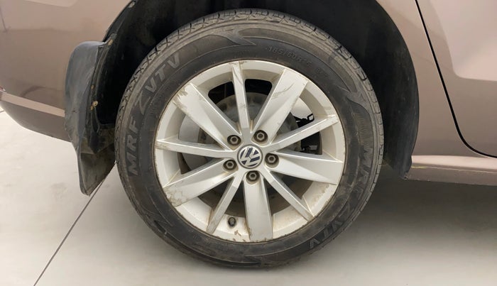 2017 Volkswagen Ameo HIGHLINE PLUS 1.5L AT 16 ALLOY, Diesel, Automatic, 80,448 km, Right Rear Wheel