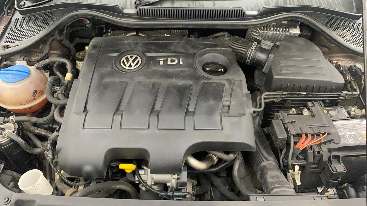 2017 Volkswagen Ameo HIGHLINE PLUS 1.5L AT 16 ALLOY, Diesel, Automatic, 80,448 km, Open Bonet