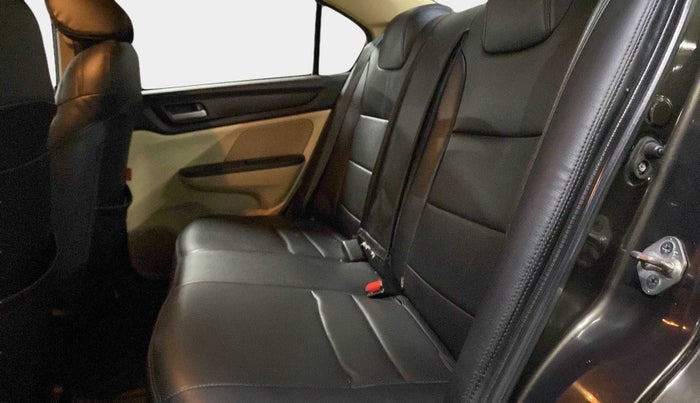 2018 Honda Amaze 1.2L I-VTEC VX, Petrol, Manual, 47,710 km, Right Side Rear Door Cabin