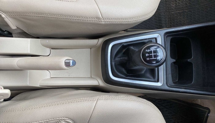 2021 Maruti Dzire VXI, Petrol, Manual, 60,706 km, Gear Lever